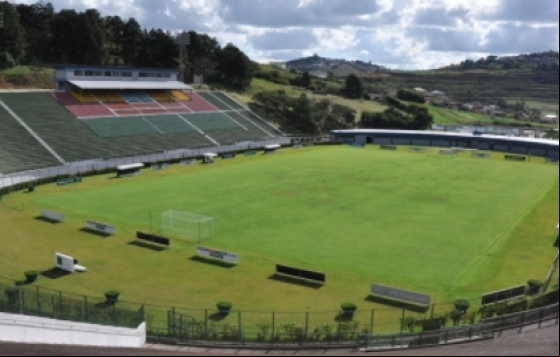 PJF garante melhorias para gramado do Estádio Municipal PJF garante melhorias para gramado do Estádio Municipal
