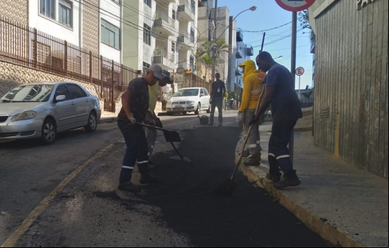 Empav realiza recomposição asfáltica nos bairros Bom Pastor e Parque Independência Empav realiza recomposição asfáltica nos bairros Bom Pastor e Parque Independência