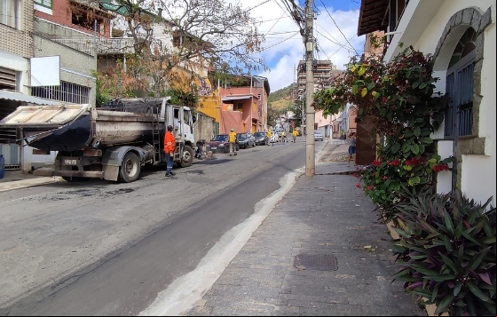 Empav dá continuidade aos serviços de recomposição asfáltica nos bairros Filgueiras, Parque Guarani, Retiro e Santa Cecília Empav dá continuidade aos serviços de recomposição asfáltica nos bairros Filgueiras, Parque Guarani, Retiro e Santa Cecília