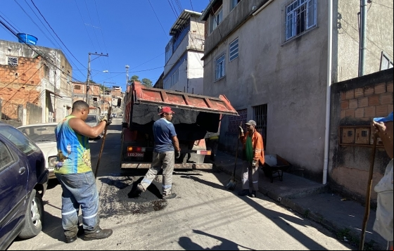 PJF realiza operação tapa-buraca na Vila Olavo Costa e em outros bairros nesta quinta-feira, 07