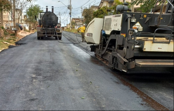 PJF conclui pavimentação de mais uma rua no bairro Miguel Marinho PJF conclui pavimentação de mais uma rua no bairro Miguel Marinho