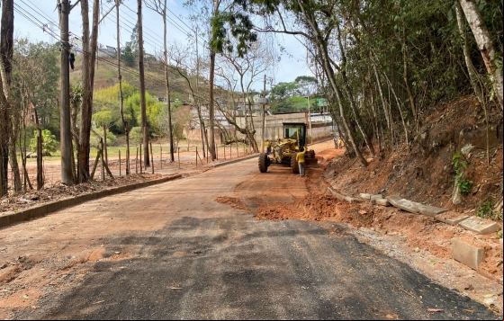 PJF dá sequência à pavimentação no Poço Dantas PJF dá sequência à pavimentação no Poço Dantas