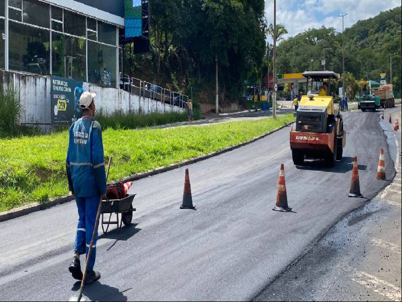 PJF avança no recapeamento da Avenida Deusdedith Salgado PJF avança no recapeamento da Avenida Deusdedith Salgado
