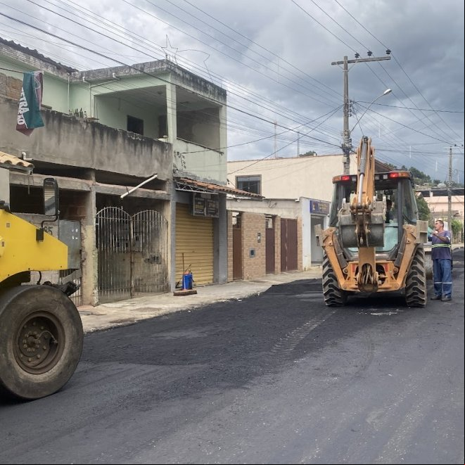 PJF dá sequência à recapeamento na Rua Maria da Conceição Marinho, no bairro Santa Cruz PJF dá sequência à recapeamento na Rua Maria da Conceição Marinho, no bairro Santa Cruz