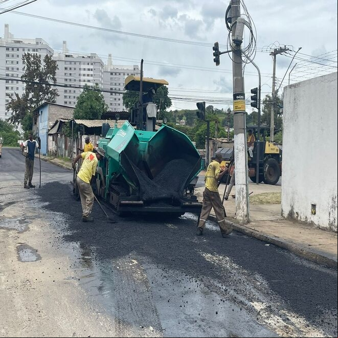 PJF entra na reta final da pavimentação de mais uma via PJF entra na reta final da pavimentação de mais uma via