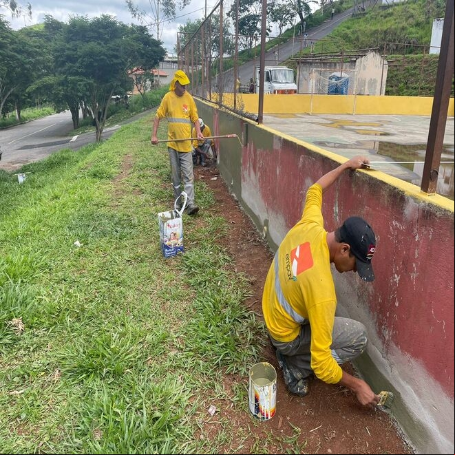 PJF dá início a revitalização da Praça do Jardim Esperanç PJF dá início a revitalização da Praça do Jardim Esperanç