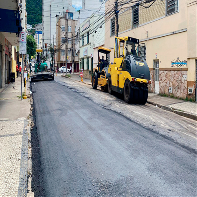 Empav realiza recapeamento em trecho da Rua Barão de Cataguases, no Centro
