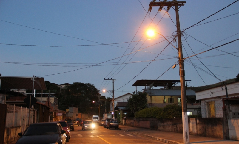 PJF investirá mais de 500 mil reais em iluminação pública nos meses de maio e junho PJF investirá mais de 500 mil reais em iluminação pública nos meses de maio e junho