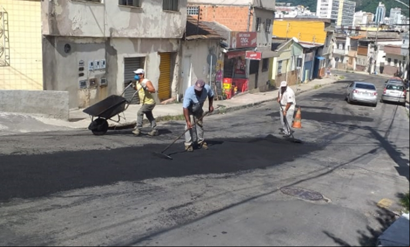 Empav realiza operação tapa-buracos em diversas vias