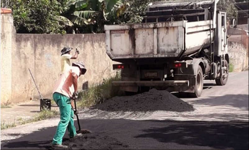 Empav realiza tapa-buracos em diversos bairros Empav realiza tapa-buracos em diversos bairros