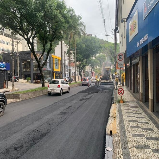 PJF entra na reta final de recapeamento na Avenida Dr. Paulo Japiassu Coelho PJF entra na reta final de recapeamento na Avenida Dr. Paulo Japiassu Coelho