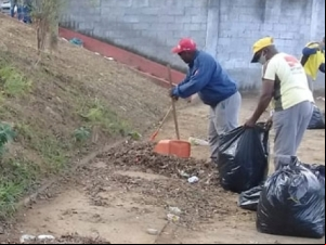 Empav faz limpeza em praças e manutenção em canteiro central nesta semana
