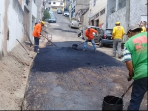 Operação tapa-buracos do Programa Boniteza atende mais de 15 vias nesta terça-feira, 12