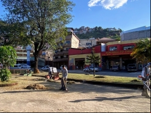 18 praças de Juiz de Fora são atendidas pelo Programa Boniteza em uma semana