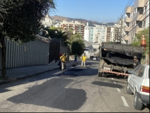 Igrejinha e outros 16 bairros recebem a operação tapa-buracos nesta quarta-feira, 3