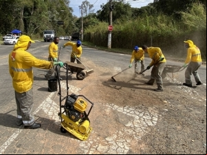 Operação tapa-buraco atende Av. Eugênio do Nascimento e outras 15 vias nesta quarta-feira, 17