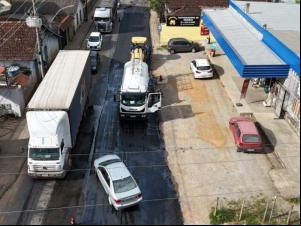 PJF segue com recapeamento asfáltico na avenida Juiz de Fora