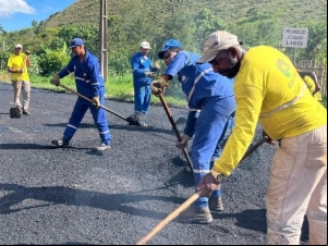 Empav inicia pavimentação da rua das Calcedônias, no bairro Novo Horizonte