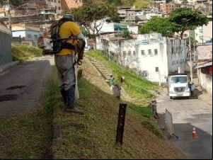 PJF atende mais de 80 bairros com limpeza e poda de grama no mês de maio