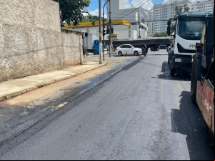 PJF finaliza pavimentação asfáltica da rua Professor Godinho, no Mariano Procópio