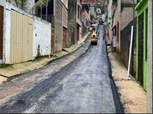 PJF dá sequência à pavimentação na Rua Maria Aparecida Martins, no Vale Verde