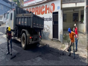 Prefeitura realiza operação tapa-buracos no Democrata e em outros 23 bairros nesta quinta-feira, 23