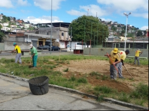 Empav realiza manutenção em praças da Zona Norte