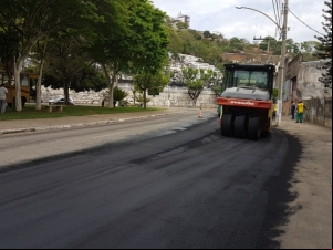 Empav realiza asfaltamento no Bairro Poço Rico
