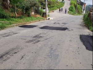 Empav realiza tapa-buracos nas regiões nordeste, oeste e central