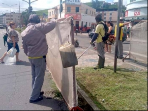 Empav realiza manutenção de canteiros centrais em avenidas de grande movimento
