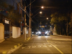 Prefeitura revitaliza iluminação pública de via do Bairro São Pedro