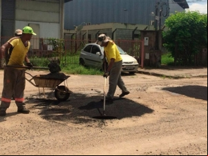 Empav realiza operação tapa-buracos em sete bairros nesta sexta-feira